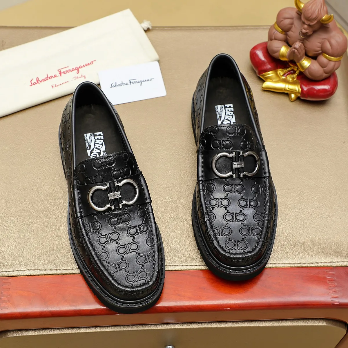 Men's shoes 💰500 Ferragamo [Ferragamo] top imported suit men's shoes 💯Original copy of the official website, product materials: selected imported embossed calfskin + luxury hardware buckle accessories ~ imported water-dyed cow 🐂 leather lining. Strong three-dimensional visual effect, original combination outsole, multiple colors available😘 Size: 38-44 (.45.46. Customized)
